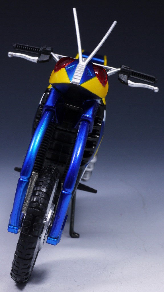 S.H.フィギュアーツ アクロバッター レビュー : はっちゃか