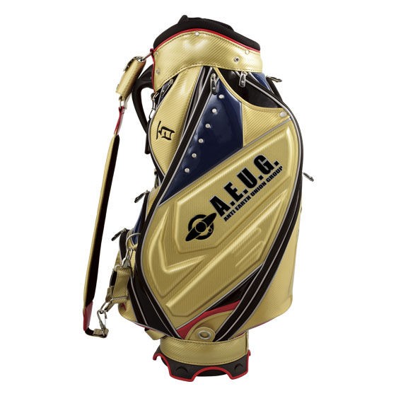 フェアウェイやグリーンに映える！「百式」のキャディバッグが