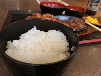 牛凪の唐揚げ食べ放題ランチで食べすぎた ワンコインなのに美味しくてgood あんかけ姫路