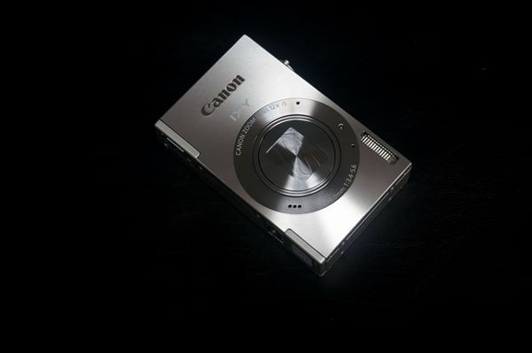 canon デジタルカメラ ixy1に続き ixy3も購入した