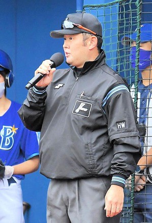 美品 支給 プロ野球 牧田匡平 NPB ブルゾン ユニフォーム 審判