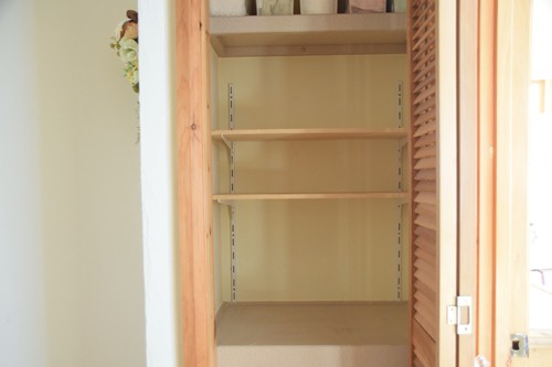 廊下収納を見直し W まずはタオルとペーパー類 Happy Go Lucky 心地いい暮らしのコツ Powered By ライブドアブログ