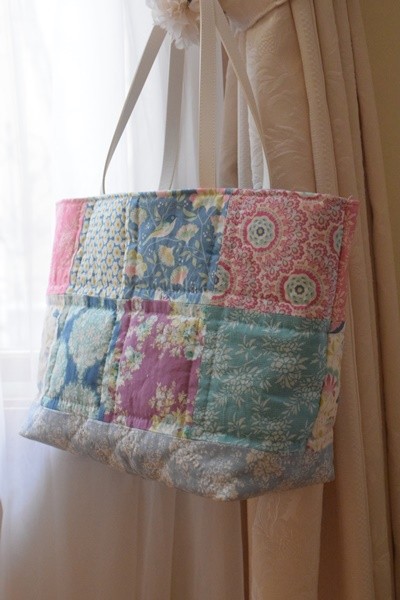 北欧ブランドTilda(ティルダ)のハギレ布でパッチワーク】可愛い☆春色