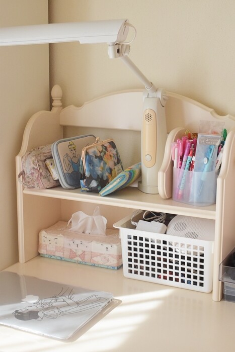 娘の部屋 女子大生 勉強道具よりもオシャレ用品が場所を占める Happy Go Lucky 心地いい暮らしのコツ Powered By ライブドアブログ