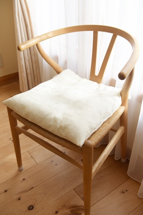 ダイニングチェアのシートクッションカバーを作りました♬ : happy-go