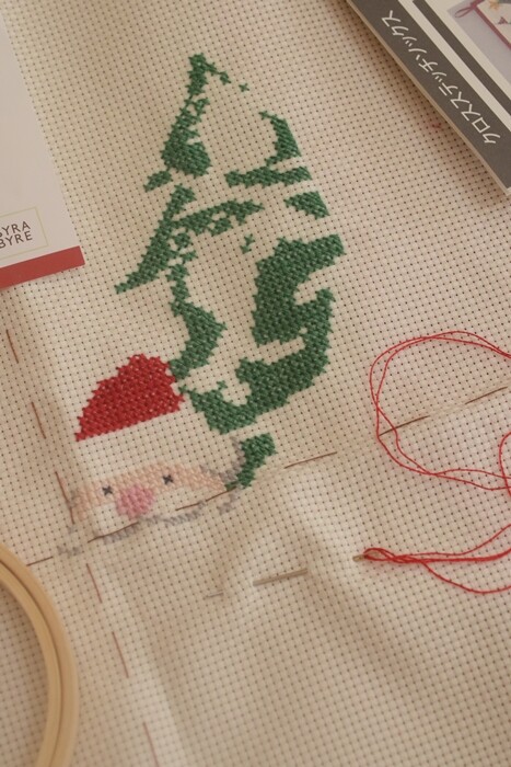 クリスマス手芸】ホビーラホビーレのクロスステッチ開始！ : happy-go
