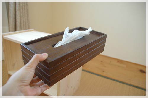 IKEAのベッドサイドテーブル : happy-go-lucky -心地いい暮らしのコツ