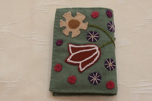 すてきにハンドメイド11月号掲載の「ちいさなお針箱」を作りまし