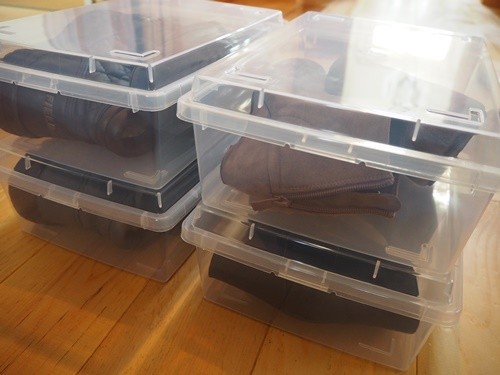 ダイソー 100均のケースを使って靴箱の収納力アップ Happy Go Lucky 心地いい暮らしのコツ Powered By ライブドアブログ