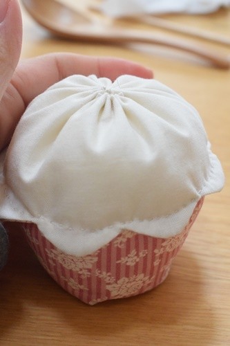 Tildaのカップケーキ 食べられないけれど 笑 美味しそうな可愛いカップケーキが完成しました Happy Go Lucky 心地いい暮らしのコツ Powered By ライブドアブログ