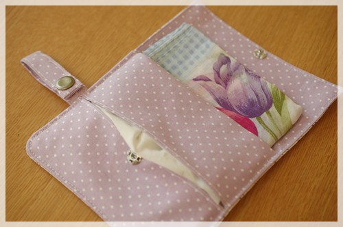 ハンカチも入るポケットティッシュケース Happy Go Lucky 心地いい暮らしのコツ Powered By ライブドアブログ