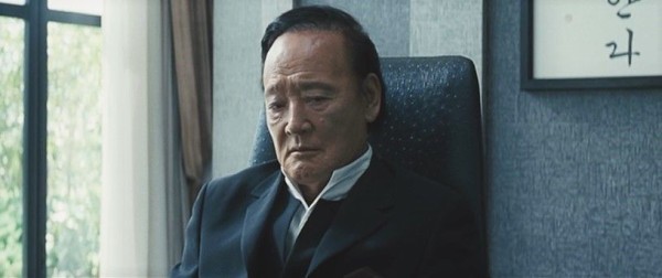 アウト レイジ チャン 会長