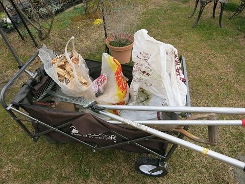 地植えバラの寒肥 ミセスケイの薔薇コラム