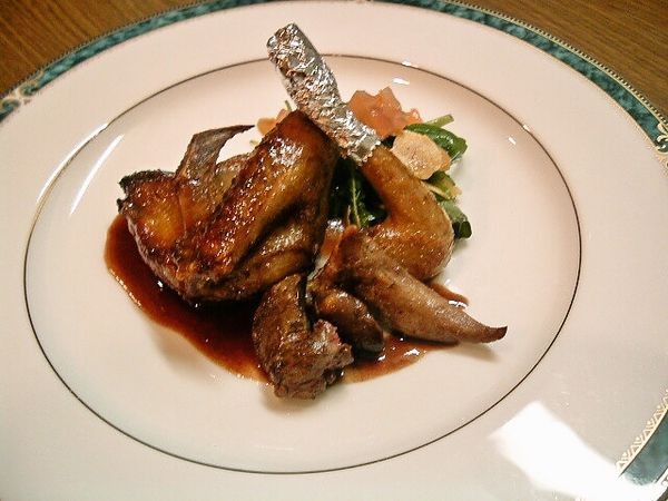 ハト料理 熊本県荒尾市 大牟田市寄り にある フランス料理 Bistrot Parisien ビストロ パリジャン