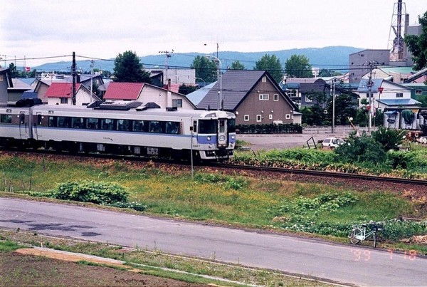 キハ183系の珍編成 : ハンドル屋の娯楽室