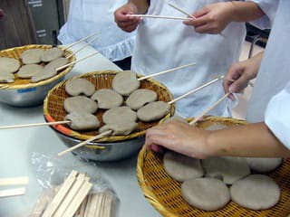 年越しそばはなぜ食べるのか そのルーツもご紹介 四つ葉のくまさんの癒しのお花 時々お料理日記