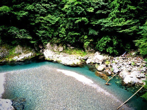 奈良 東吉野 エメラルドブルーの美しい川で水遊び 写真で魅力発掘 暮らしのフォトダイアリー Powered By ライブドアブログ