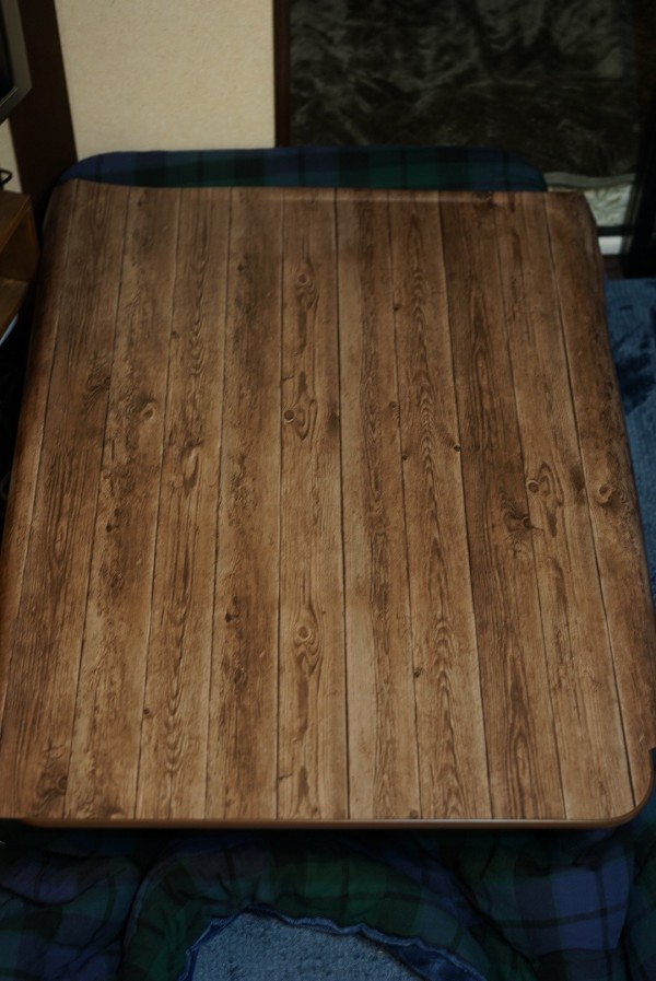 古いコタツの天板を リメイクシートで簡単diy 写真で魅力発掘 暮らしのフォトダイアリー Powered By ライブドアブログ