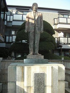 キャプテン翼」が大好きな地元民であっても銅像が微妙な理由