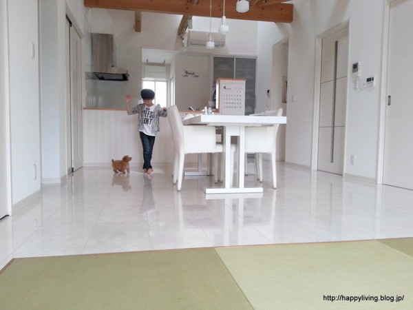 床材 グラフィアートスーパーファイン にワックスは塗らない方が良い Happy Living 削ぎ家事研究室 Powered By ライブドアブログ