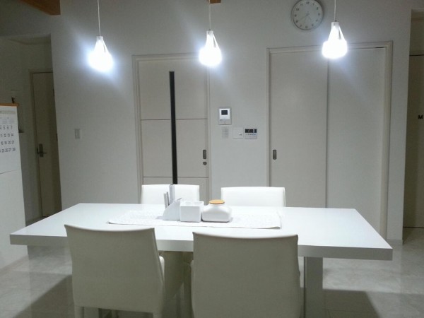 お勉強はダイニングで 1つの電球 で 2つのあかり を使い分け Happy Living 削ぎ家事研究室 Powered By ライブドアブログ