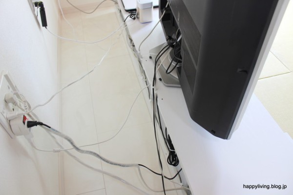 ダイソーの コードフック で 掃除がもっとラクになった Happy Living 削ぎ家事研究室 Powered By ライブドアブログ