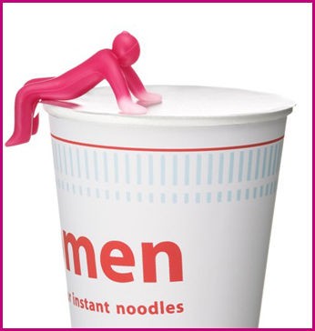 カップラーメン周辺機器 似顔絵も描くブログbyルーフパートナーズ