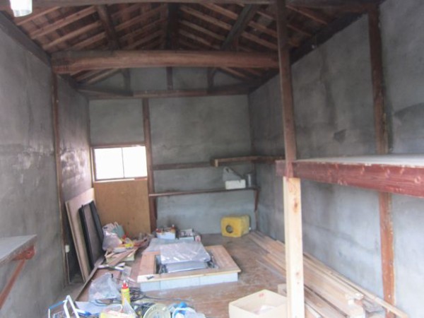 囲炉裏小屋ほぼ完成 ｖ ０ 趣味の歳時記