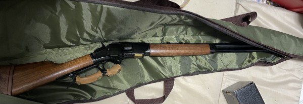 ウィンチェスターM 1873カービン用レザー製スタッズ付きライフルケース レビュー】ウィンチェスターM1873 カービン/ライフルの持ち運びに