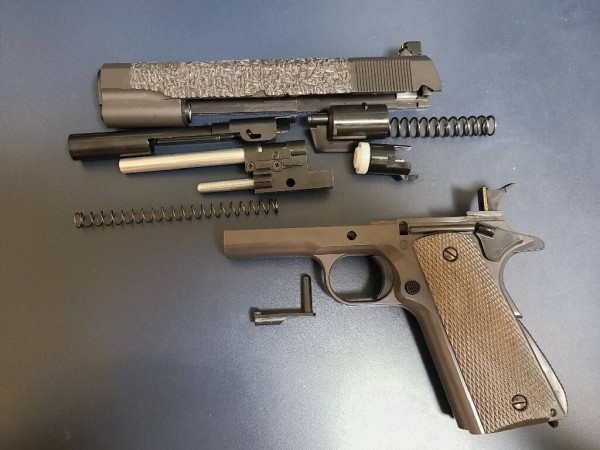 東京マルイ エアコキ 1911ガバメント】 0.2g インドア向け