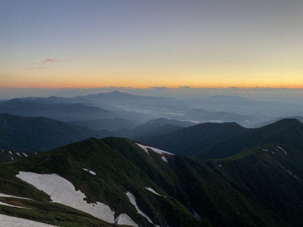 大朝日岳 朝日鉱泉口 山頂避難小屋泊 はせ Skier S Blog