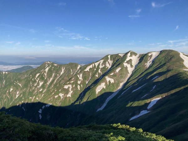 大朝日岳 朝日鉱泉口 山頂避難小屋泊 はせ Skier S Blog