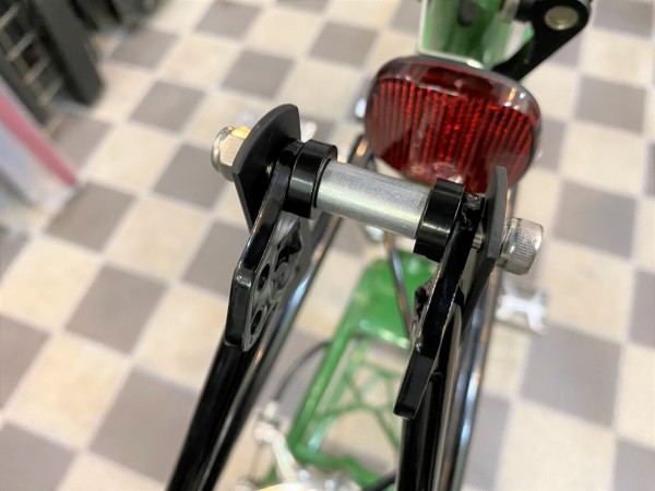 モールトン Moulton APB リアキャリア MOULTON APB リヤキャリア取り付け(その2)【橋輪Blog】 : 橋輪