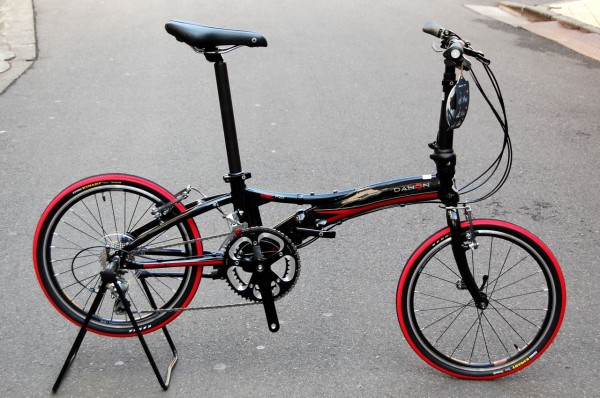 2013 DAHON Visc P20 入荷していましたが、やっと写真の撮り直しができ 