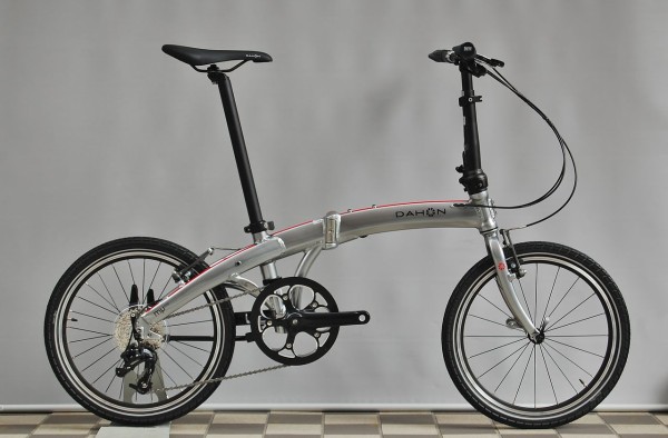 EA様用★フルカスタム★ダホン Mu D9 超軽量8.8kg DAHON EA様用☆フルカスタム☆ダホン Mu D9 超軽量8.8kg DAHON - メルカリ