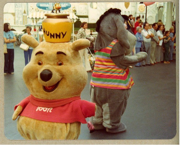 80年前のミッキーマウスの着ぐるみがひどすぎるｗｗｗｗｗｗ はちま起稿