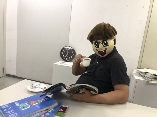 DqLurbiVYAI9ZBt