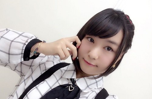 新人女性声優さん 茶髪にピアスの画像を投稿 オタク 男がいると宣言しているようなもの あなたはお終いです はちま起稿