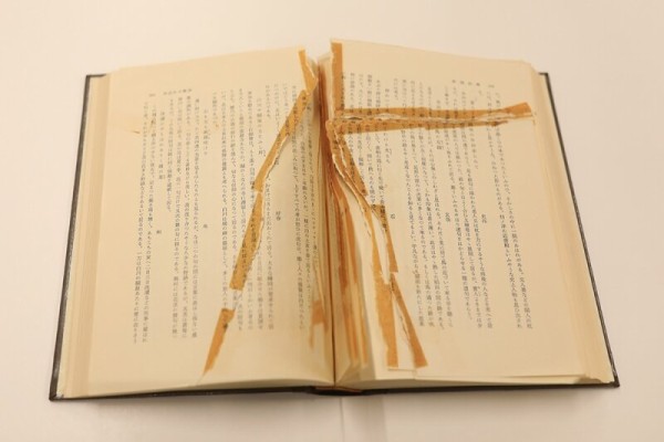 図書館の本が破れてもセロハンテープで補修しないで 図書館資料修理のプロ かなり大きな悩みの種です はちま起稿