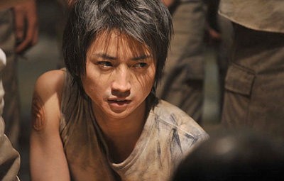 藤原竜也の演技が光っていた 映画作品ランキング 3位 バトル ロワイアル 2位 カイジ 1位は はちま起稿