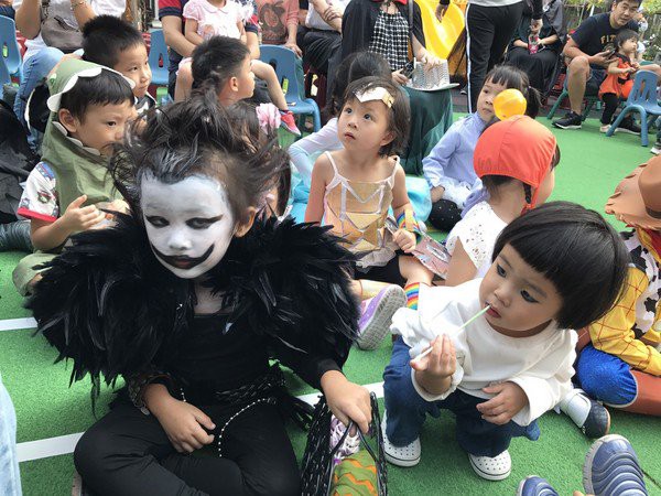 カオナシの仮装で幼女をギャン泣きさせたアノ子の今年の仮装ｗｗｗｗｗｗｗ はちま起稿