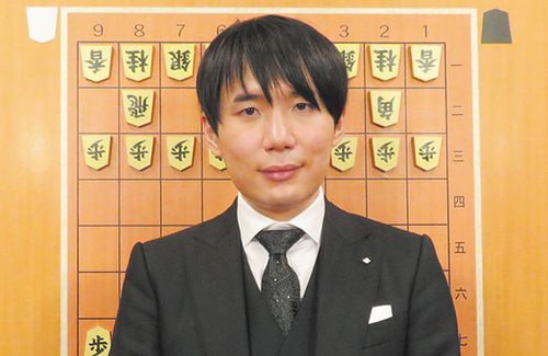 将棋 佐藤天彦九段 マスクつけずに対局して反則負け 棋士のマスク非着用での反則負けは史上初 はちま起稿