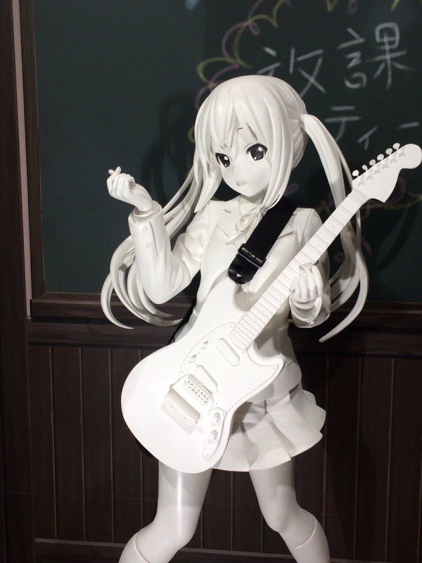 速報 けいおん あずにゃんの等身大フィギュアが販売決定 これは戦争だわ はちま起稿