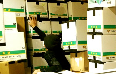 テニプリ作者 許斐剛さんの元に 全国の女子から届けられた大量のチョコが 2日前までの分でこの量ｗｗｗｗｗｗ はちま起稿