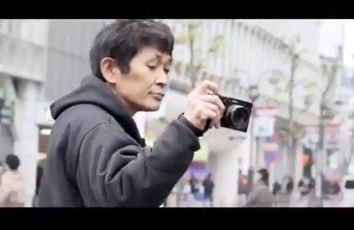 炎上 富士フィルム 街を歩く人を無断撮影する公式pvを公開 盗撮を推奨する映像だと非難殺到 はちま起稿