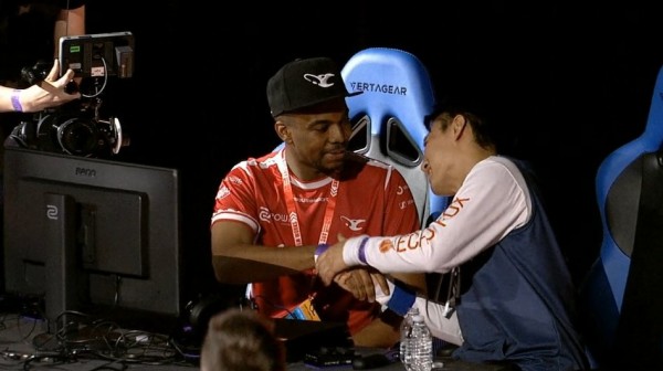 速報 格ゲー世界大会evo2018 スト5 部門優勝はイギリスの強豪プロブレムx ときどさん２連覇ならず はちま起稿