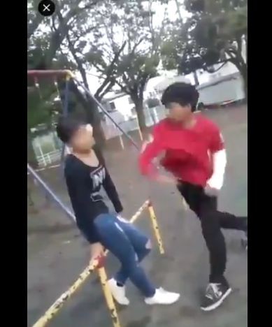 胸糞 女子中学生を暴行した動画で話題の男子中学生 さらに別の女の子を殴る動画も流出 はちま起稿