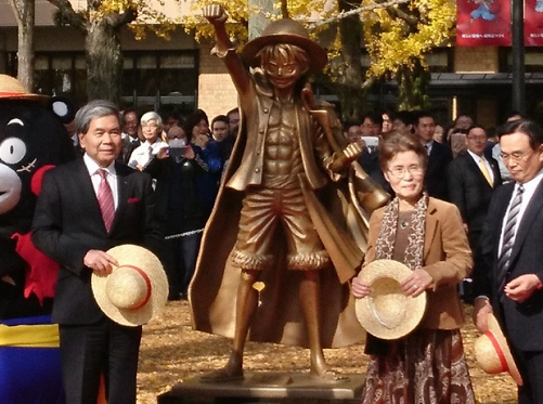 海外の反応 クールジャパンだ 熊本県にワンピース ルフィの銅像が建つ ハトポ