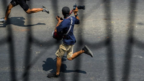 拘束された日本人ジャーナリスト 刑務所に移送 ミャンマーの日本大使館が確認 令和の社会 ニュース通信所