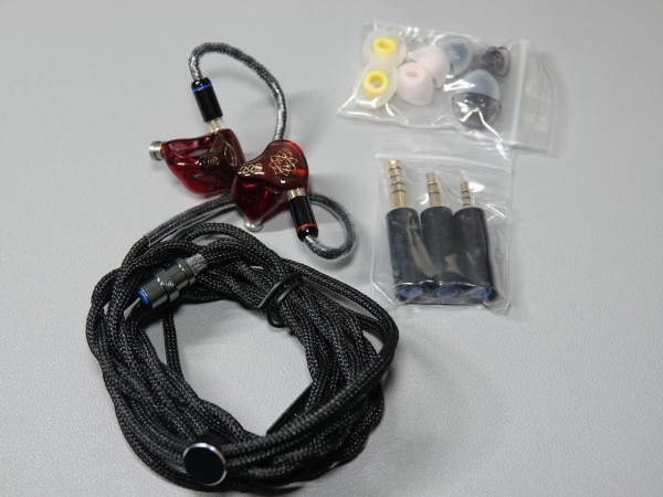 イヤホン SeeAudio Bravery Anniversary Limited SeeAudio Bravery Anniversary Limited Edition 4BA In-Ear